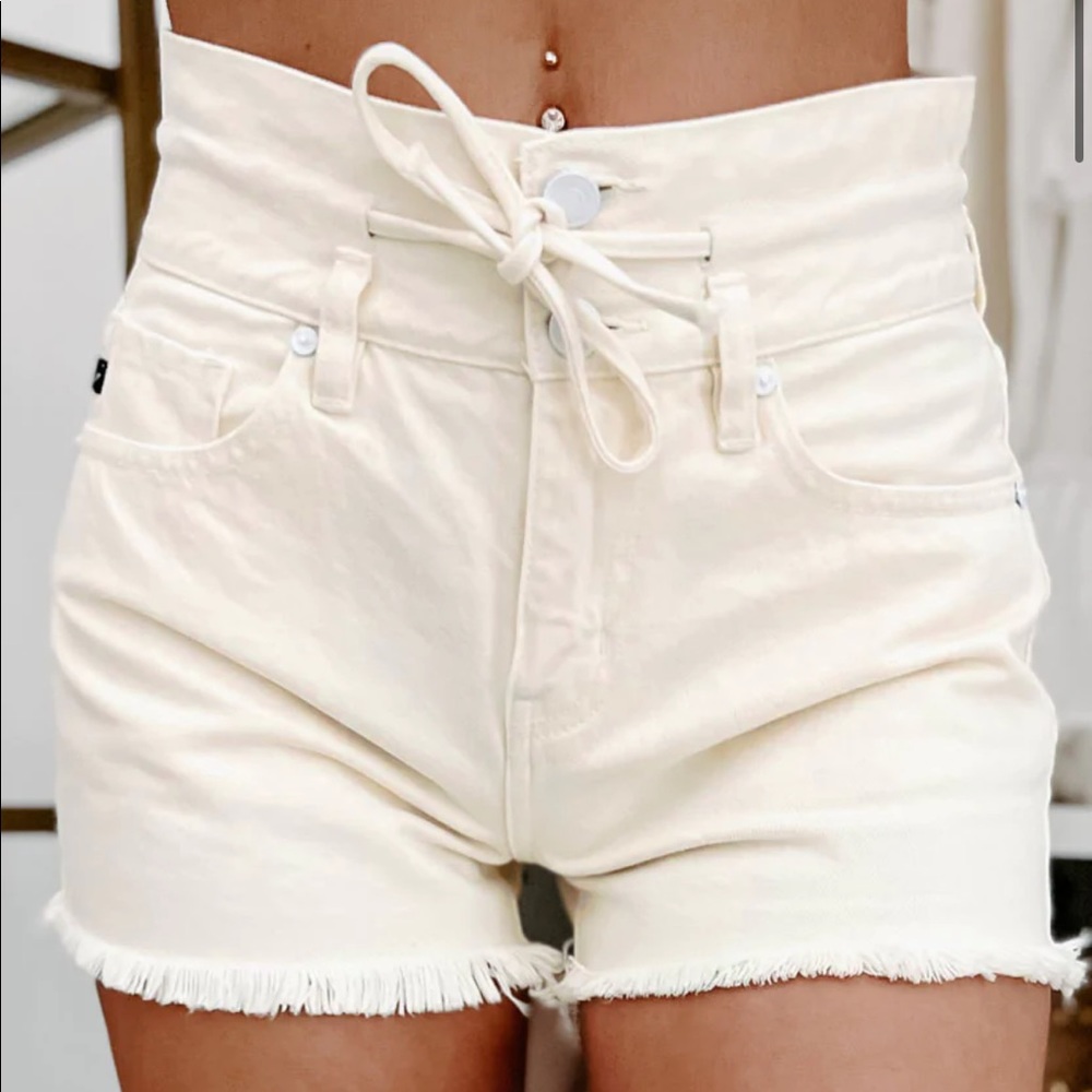 Kancan High Rise Shorts - Picture 2 of 3